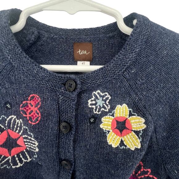 Tea Collection Size 4T Cardigan Sweater Embroidered Flowers Button Front Blue - Picture 2 of 3